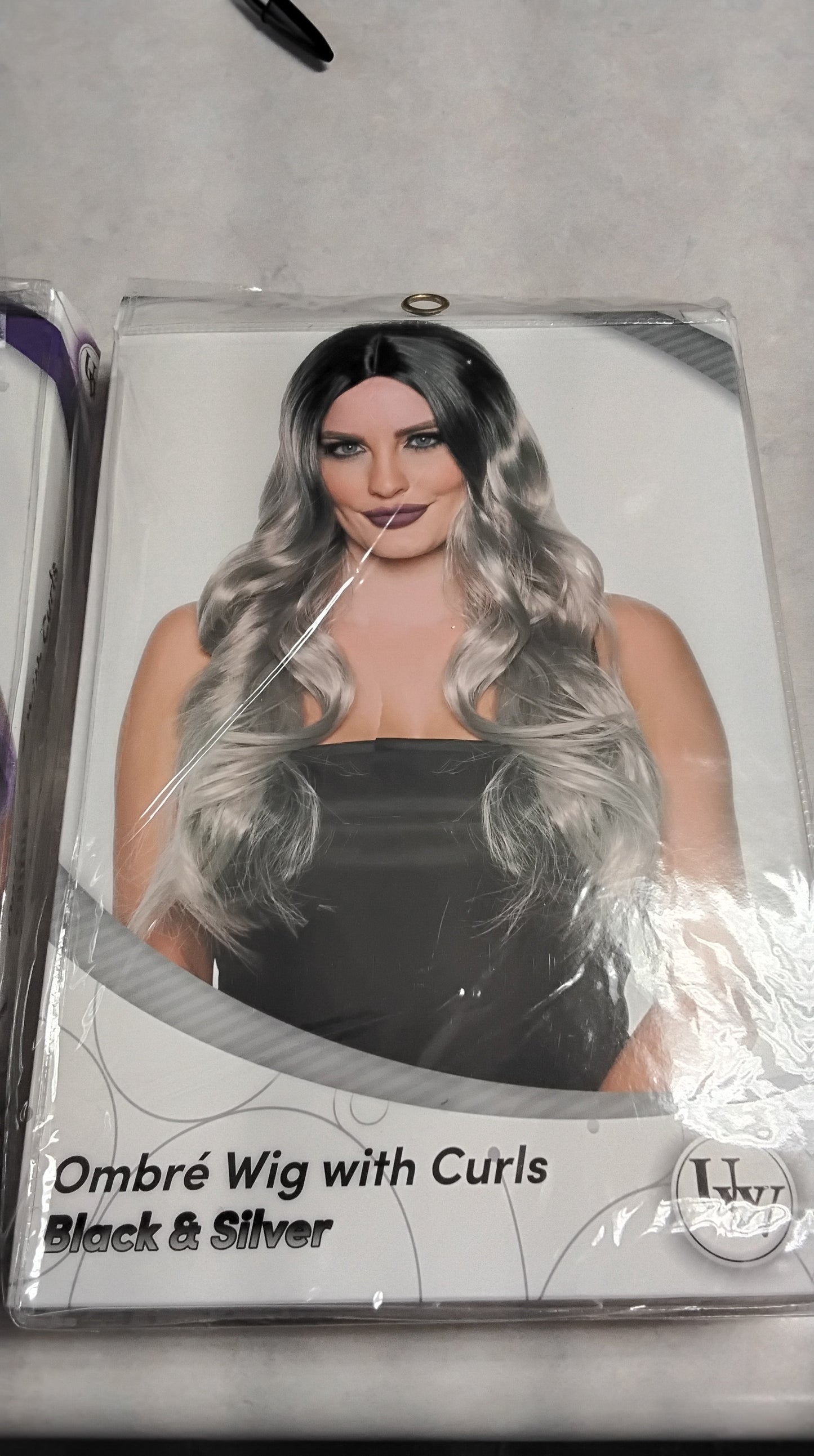 Ombre Wig with Curls - Black/Silver