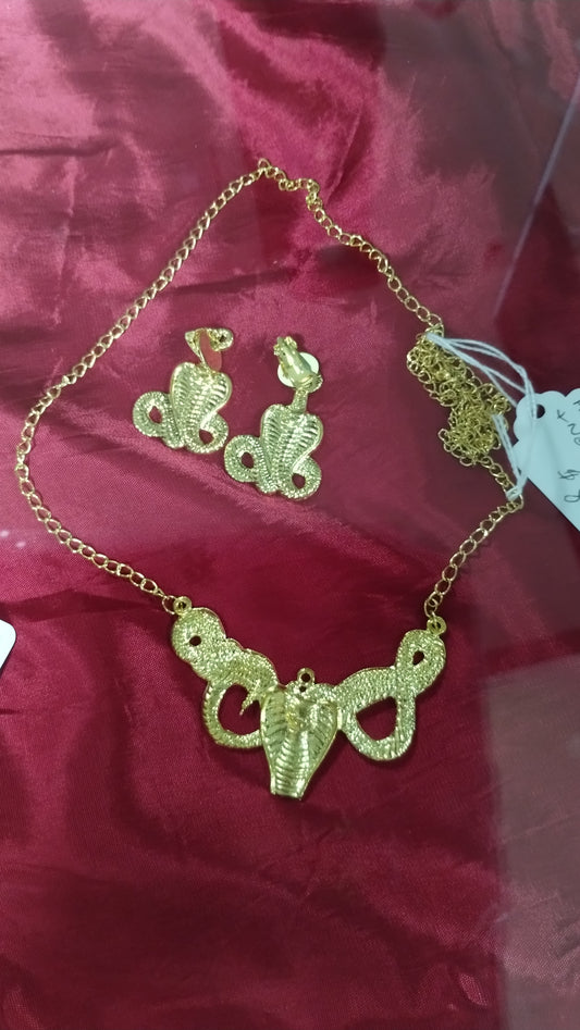 Asp Earrings & Necklace