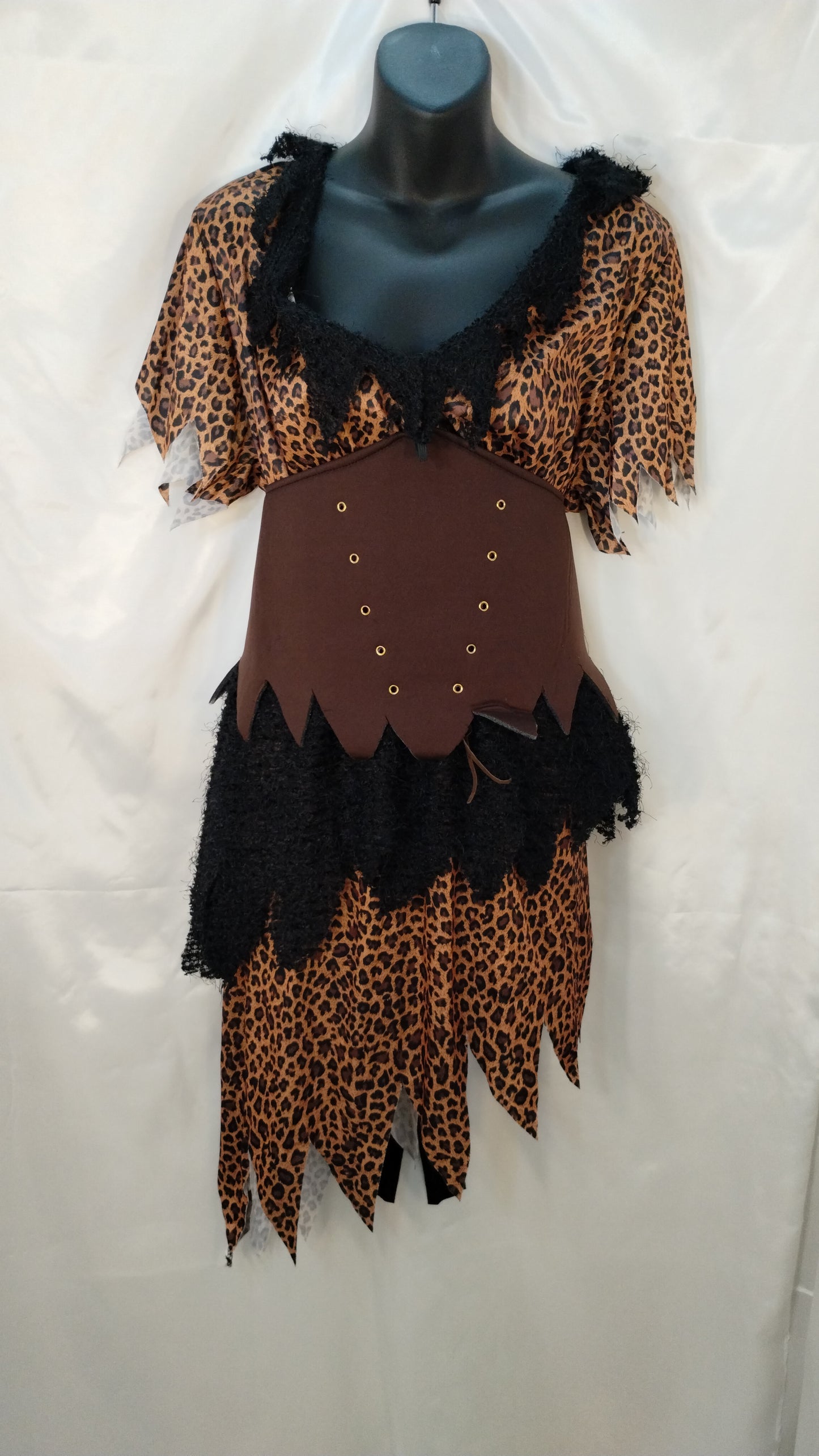 Cave Beauty - Plus Size