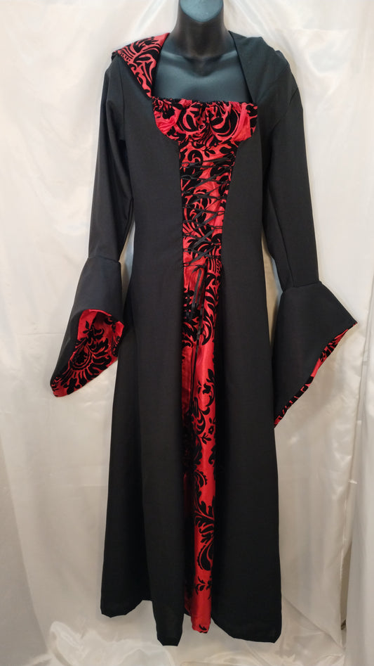 Scarlet Mistress - M