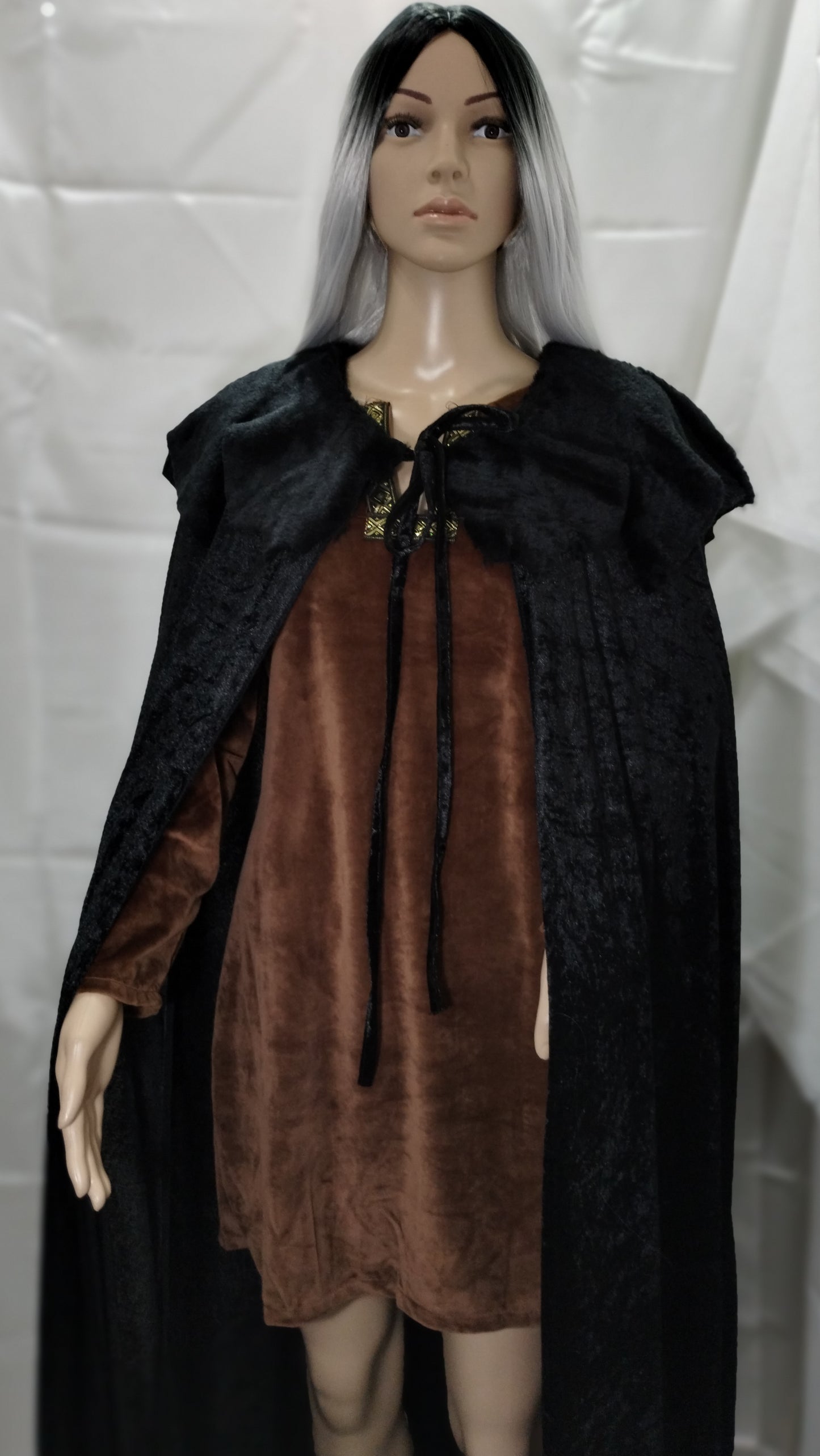 Renaissance Cape - Black