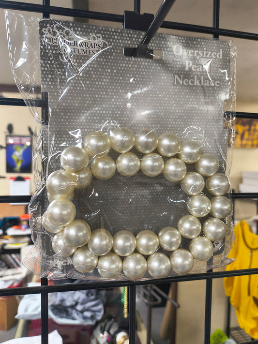 Oversized Pearl Necklace